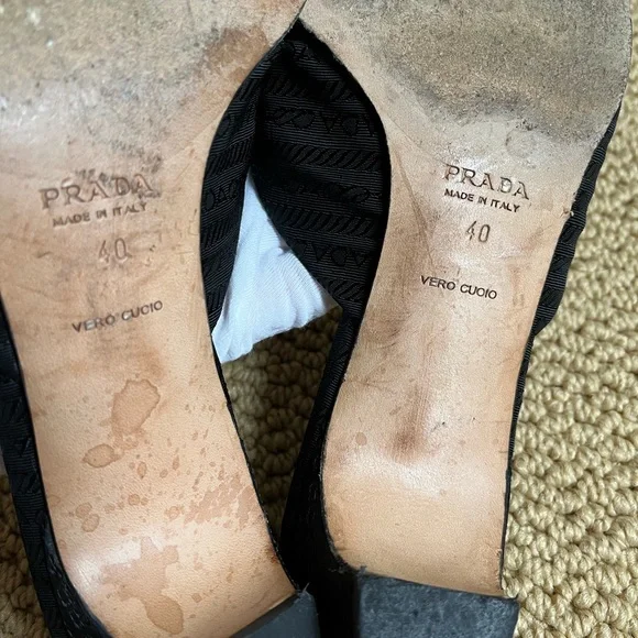 Prada Vintage Black Logo Toe-Post Sandals - Picture 13 of 16